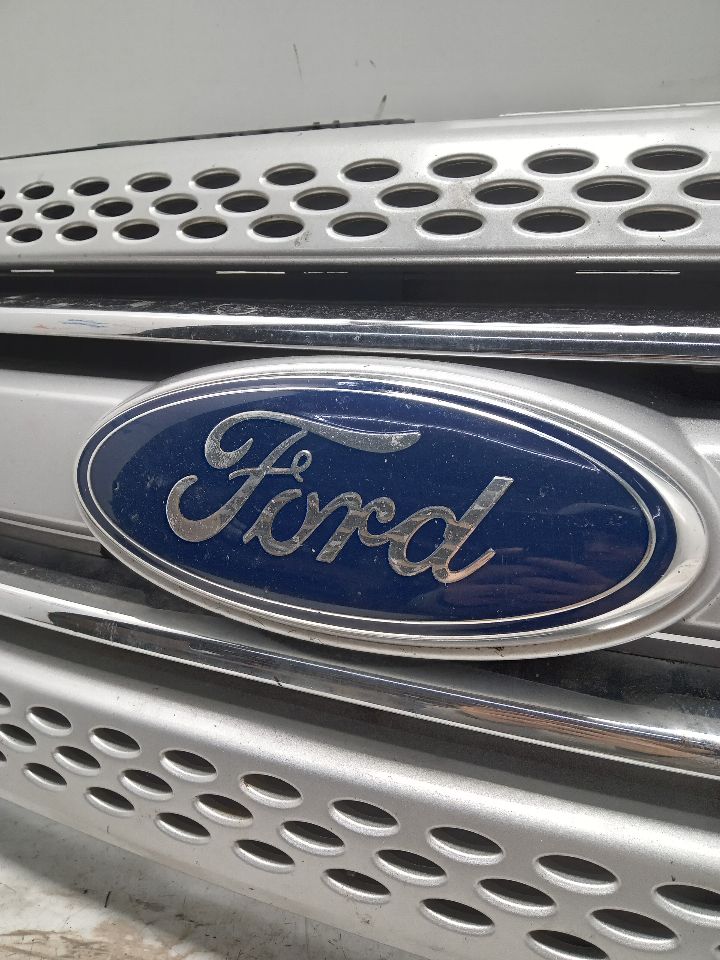 2015 FORD EXPLORER GRILLE - 263102 — photo 2