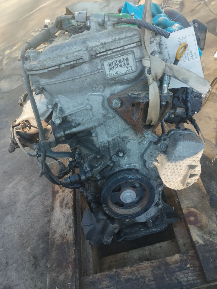 2010 TOYOTA PRIUS 4cyl Hybrid 1.8 ENGINE ASSEMBLY - 264073 — photo 3