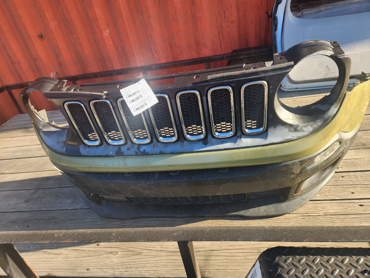 2015 JEEP RENEGADE 4cyl Gasoline 2.4 BUMPER ASSY, FRONT - 264659 — photo 2