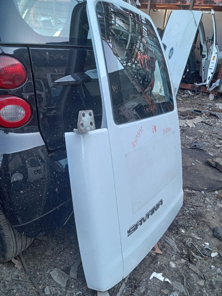 2019 GMC SAVANA 2500 VAN 6.0L 8cyl VVT Left Dr Assm, Rear Back - 265223