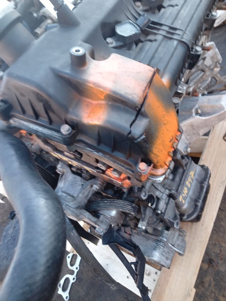 2012 HYUNDAI GENESIS 8cyl Gasoline 4.6 ENGINE ASSEMBLY - 265848 — photo 2