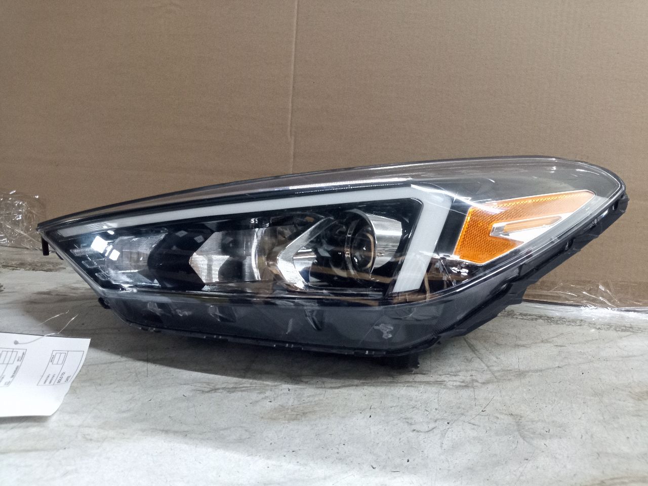 2021 HYUNDAI TUCSON 2.0L 4cyl Gasoline VVT Left HEADLAMP ASSEMBLY - 266162