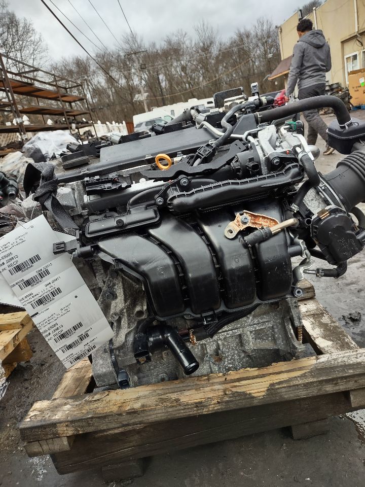 2018 TOYOTA CAMRY 2.5L 4cyl Gasoline VVT ENGINE ASSEMBLY - 266581