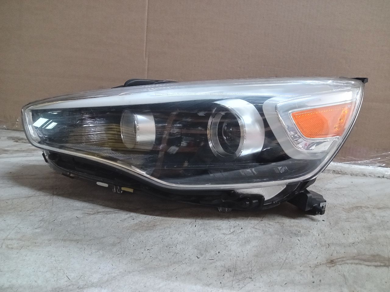 2014 KIA CADENZA 6cyl Gasoline 3.3 Left HEADLAMP ASSEMBLY - 266766