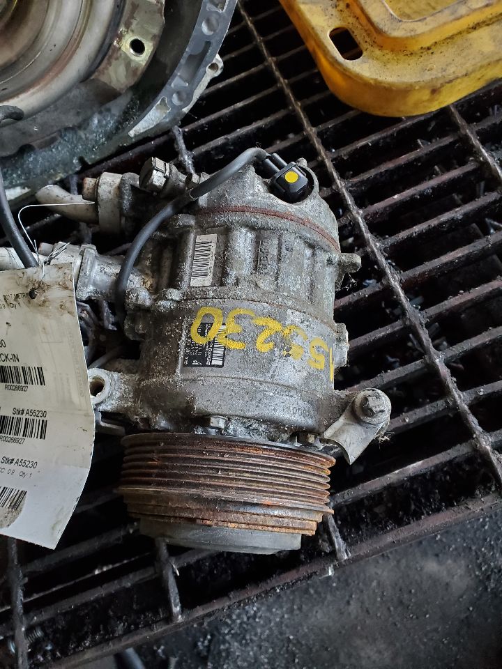 2017 MERCEDES-BENZ METRIS 2.0L 4cyl Turbo Gasoline AC COMPRESSOR - 266927