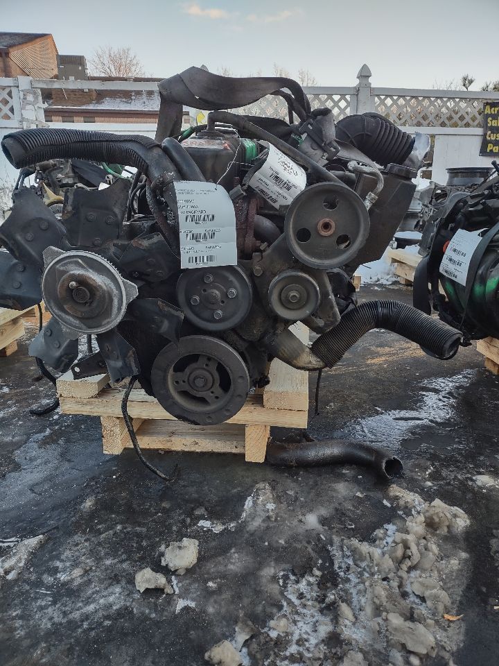 1999 JEEP CHEROKEE 6cyl Gasoline 4.0 ENGINE ASSEMBLY - 267558 — photo 5