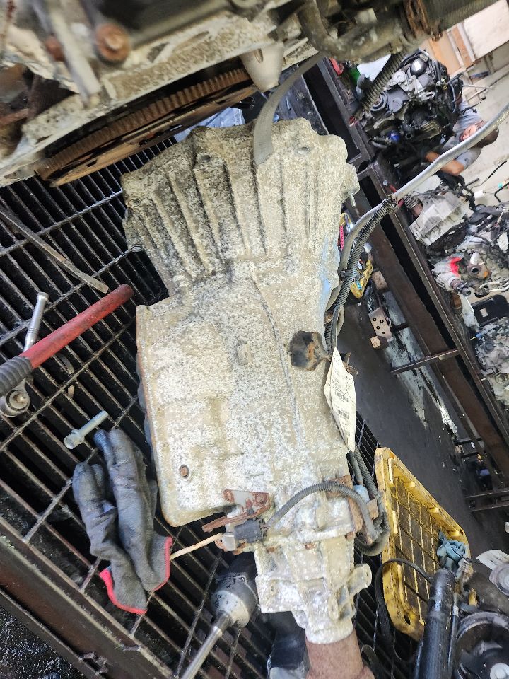 2015 NISSAN NV 2500 8cyl Gasoline 5.6 Transmiss,Transaxle - 268048 — photo 4