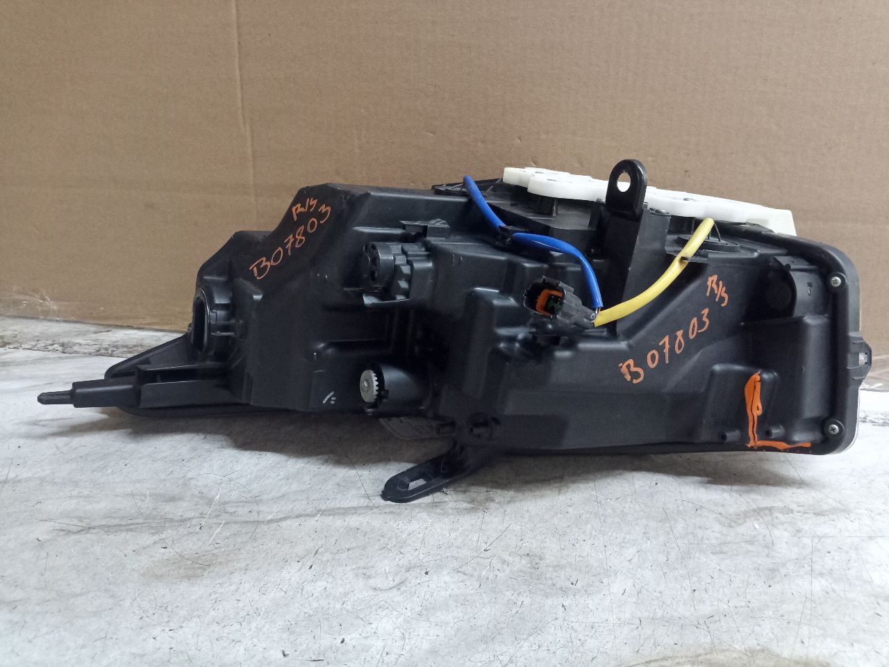 2020 INFINITI Q50 3.0L 6cyl Turbo Gasoline Right HEADLAMP ASSEMBLY - 268150 — photo 5
