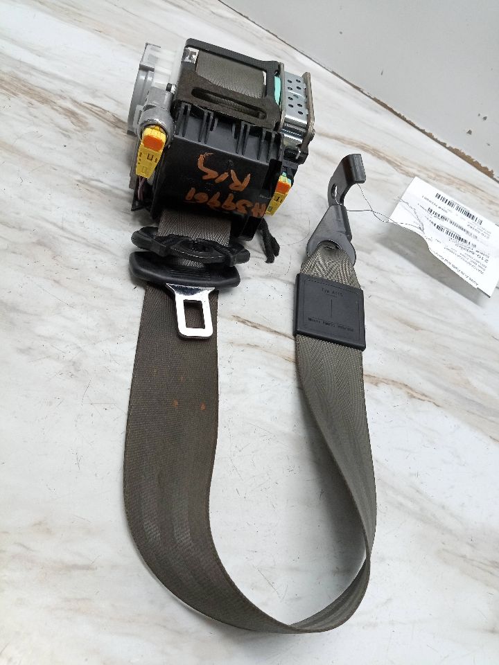 2012 AUDI Q5 4cyl Gasoline Turbo 2.0 Seat Belt, Front - 26842 — photo 2