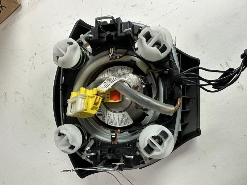 2011 VOLKSWAGEN JETTA AIR BAG - 274 — photo 2