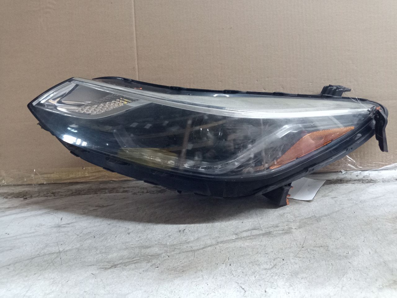 2018 CHEVROLET CRUZE 1.4L 4cyl Turbo Gasoline Left HEADLAMP ASSEMBLY - 274075