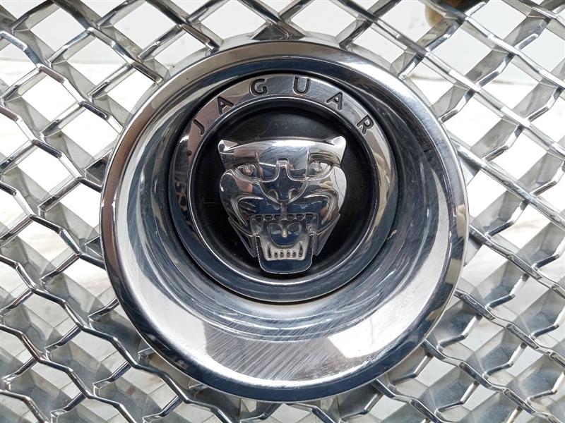 2011 JAGUAR XF GRILLE - 27636 — photo 2