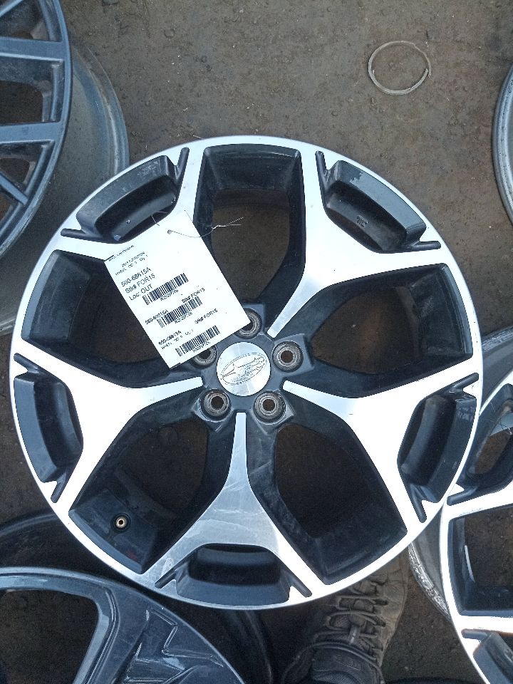 2015 SUBARU FORESTER WHEEL - 27706 — photo 1