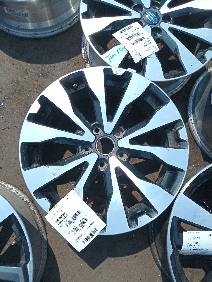 2017 SUBARU LEGACY WHEEL - 28275 — photo 1
