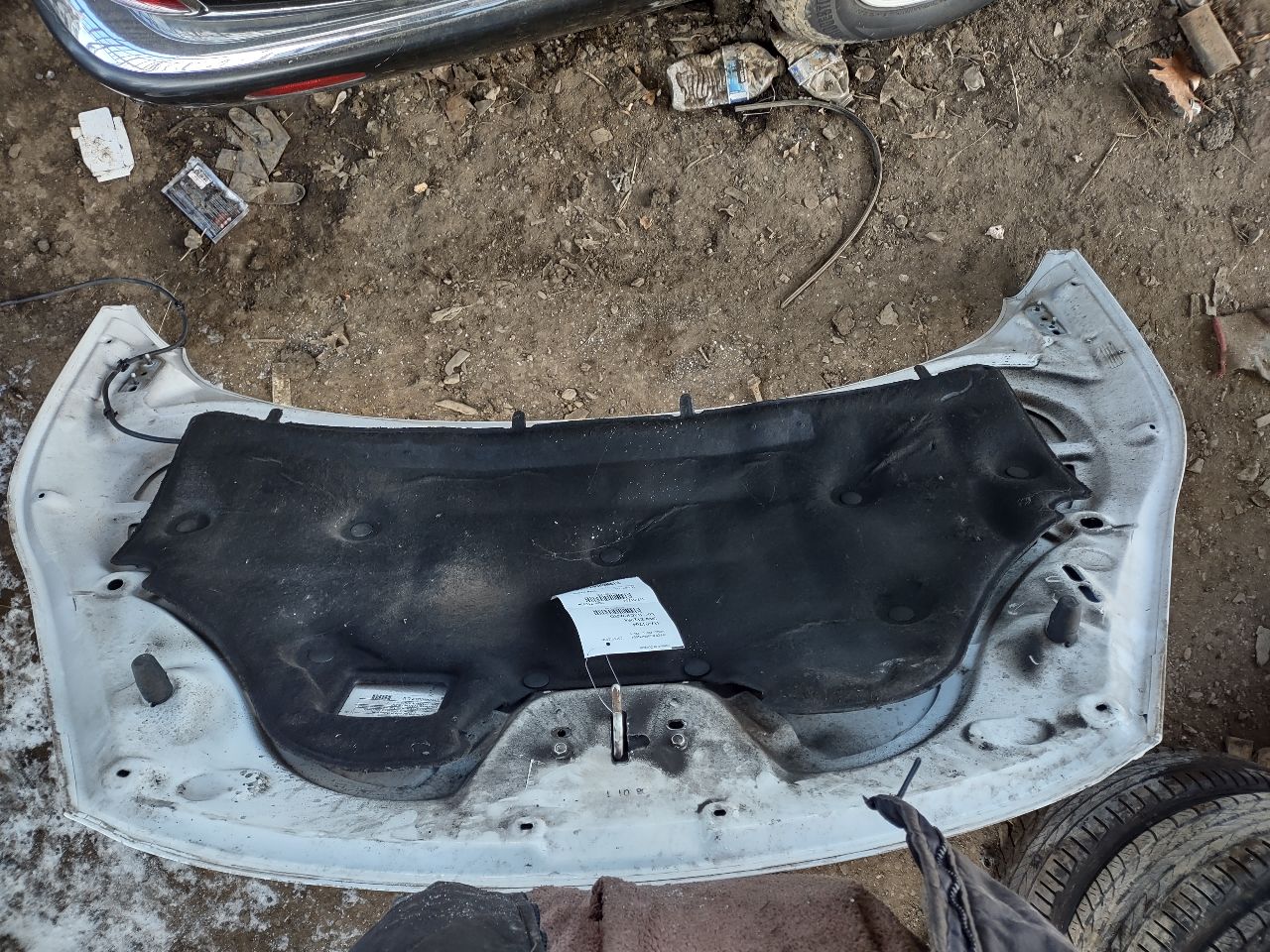 2015 FORD FIESTA 4cyl Gasoline 1.6 HOOD - 282756