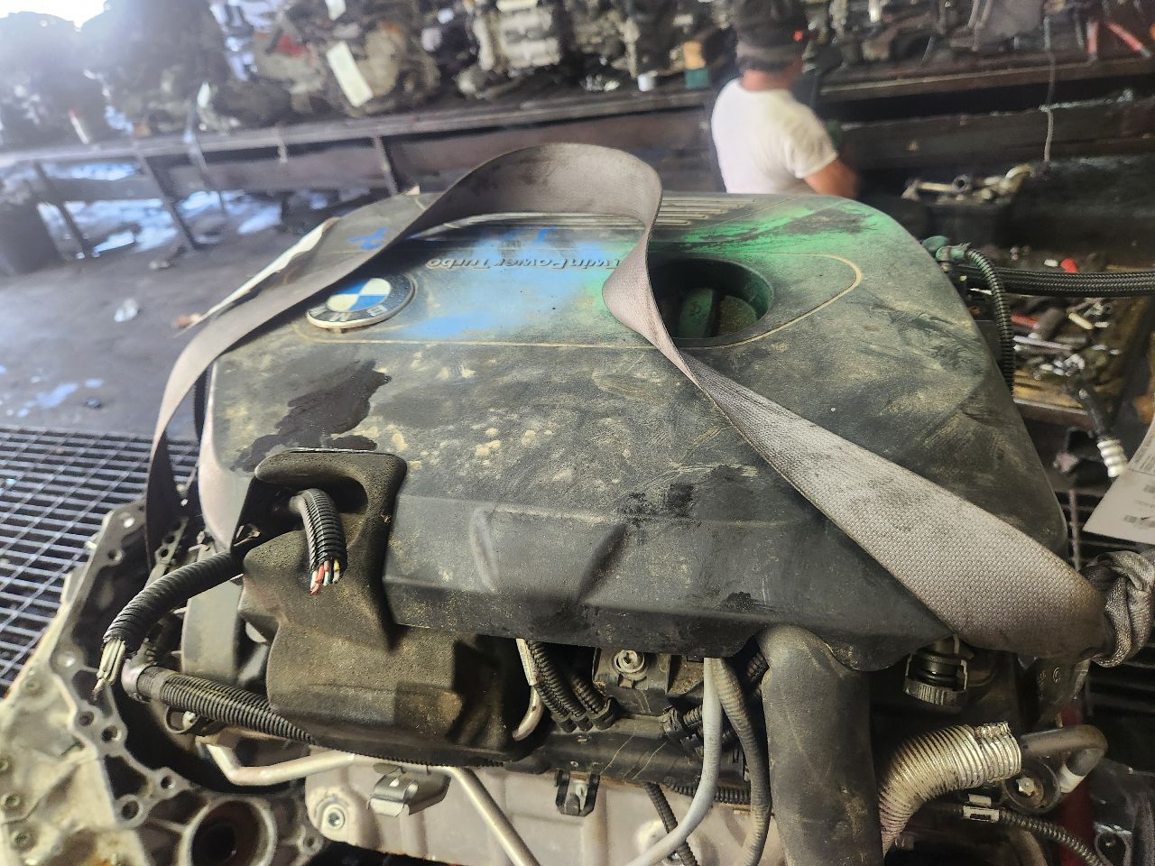 2017 BMW X1 ENGINE ASSEMBLY - 286089 — photo 3
