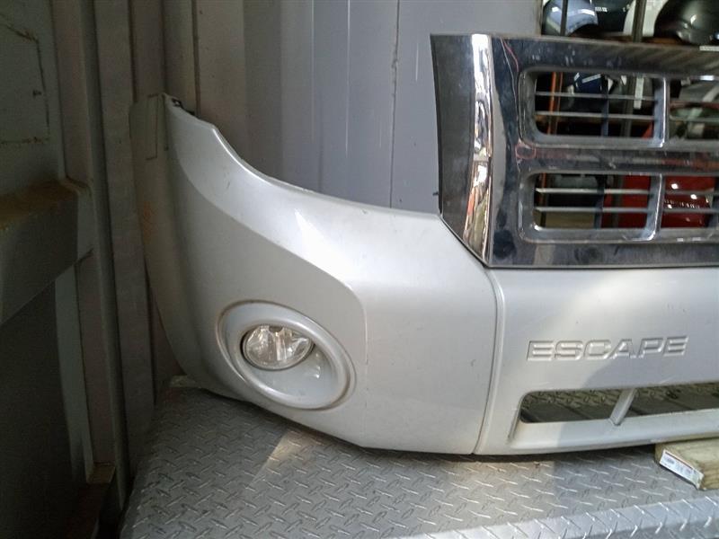 2008 FORD ESCAPE BUMPER ASSY, FRONT - 2867 — photo 5