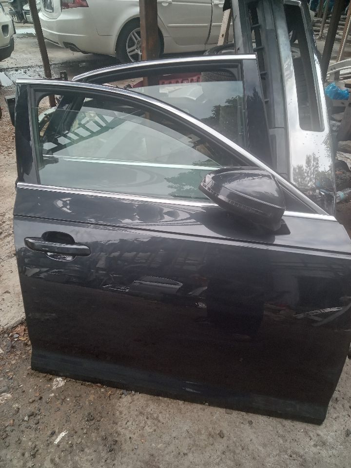 2019 AUDI A4 2.0L 4cyl Turbo Gasoline Right DOOR ASSEMBLY, FR - 287942