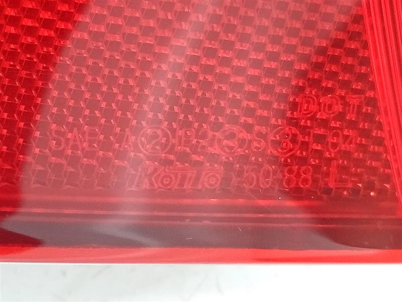 2008 LEXUS LS460 8cyl Gasoline 4.6 Left TAIL LAMP - 29006 — photo 3