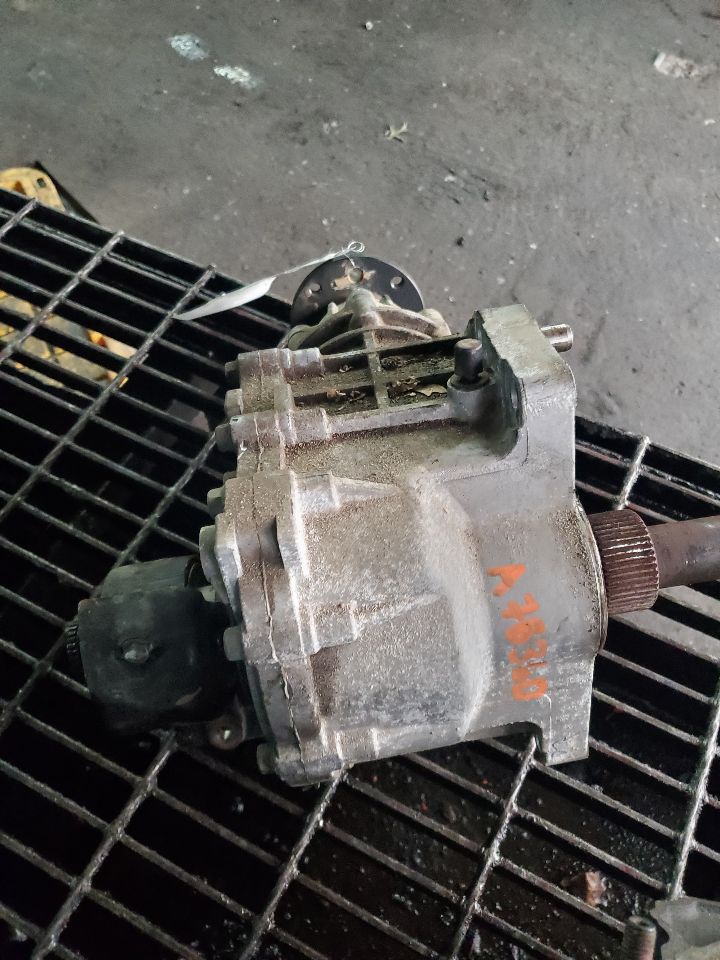 2014 HYUNDAI SANTA FE 6cyl Gasoline 3.3 TRANSFER CASE ASSY - 290357