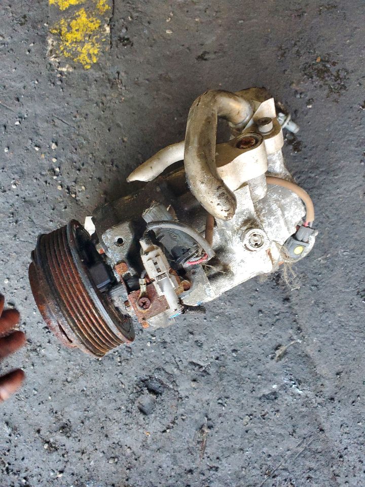 2014 BMW X1 4cyl Gasoline Turbo 2.0 AC COMPRESSOR - 290968 — photo 3