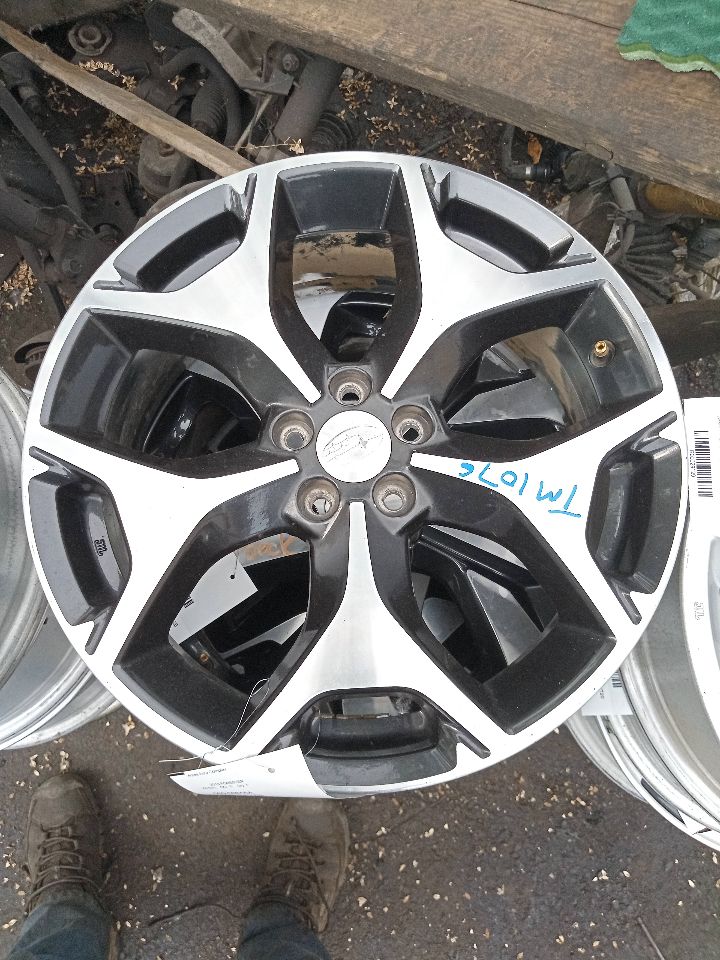 2016 SUBARU FORESTER WHEEL - 29135 — photo 1