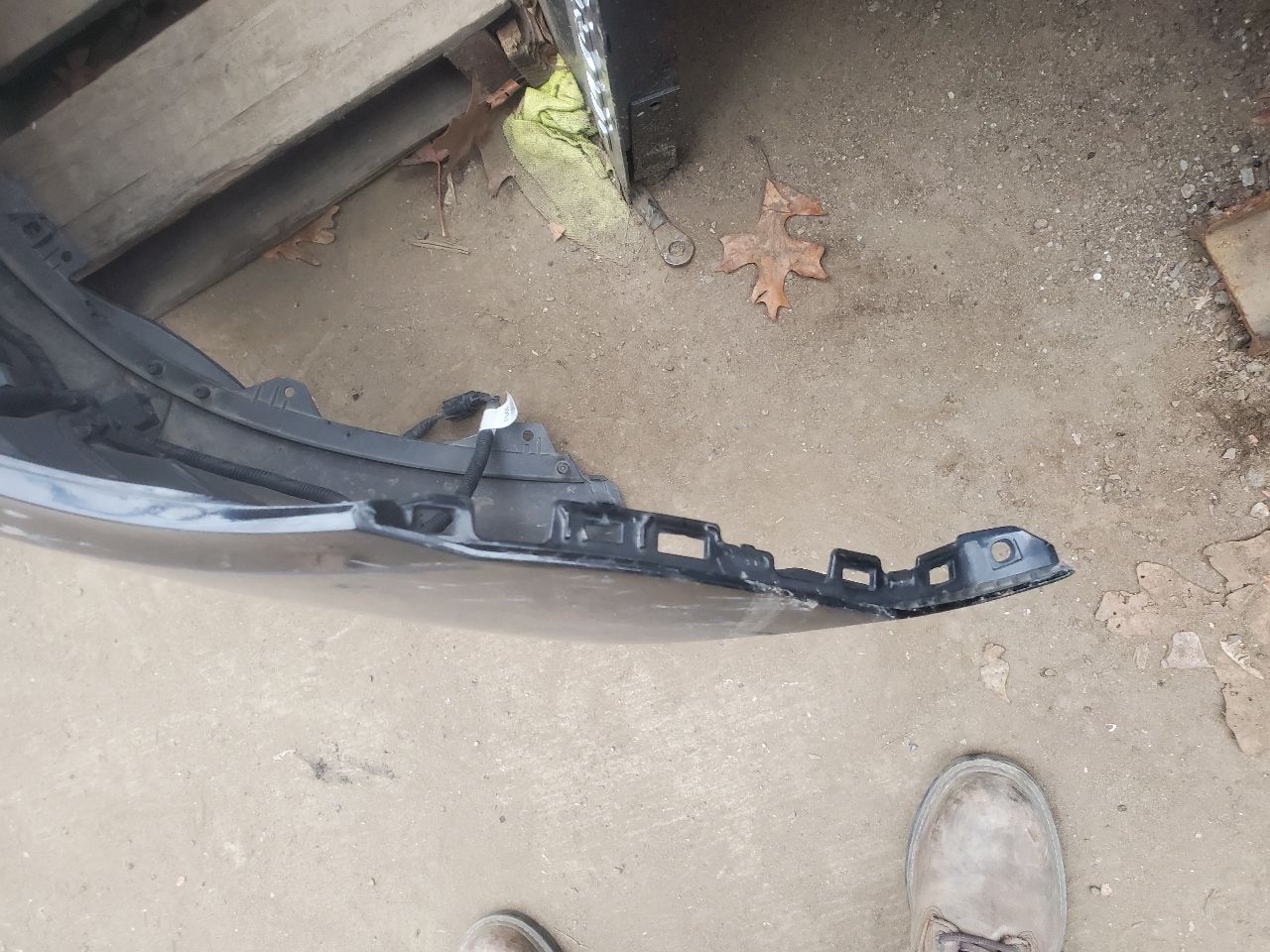 2018 KIA SEDONA 3.3L 6cyl Gasoline VVT BUMPER ASSY, FRONT - 292481 — photo 3