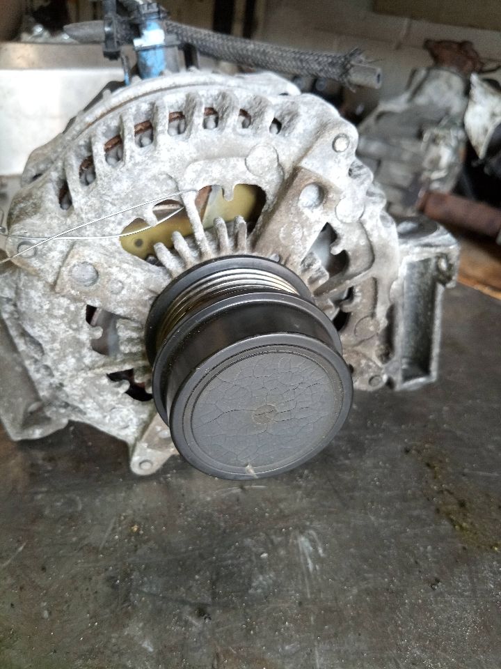 2017 CADILLAC CTS 4cyl Gasoline Turbo 2.0 ALTERNATOR - 29461 — photo 3