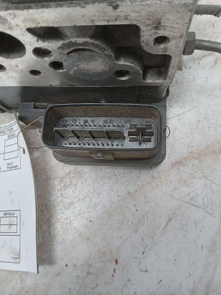 2011 TOYOTA CAMRY 4cyl Hybrid 2.4 Anti-lock Brake Pts - 294628