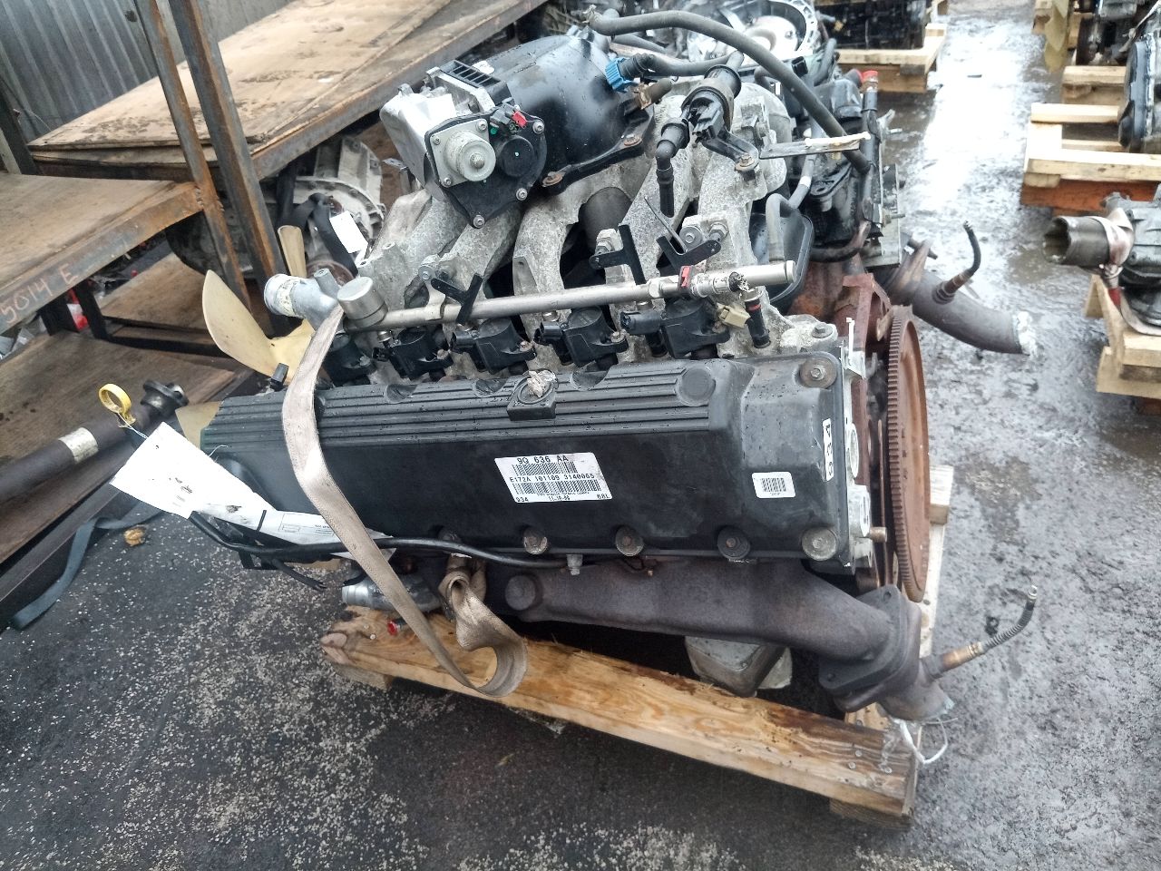 2010 FORD E350 VAN 6.8L Triton V10 ENGINE ASSEMBLY - 294804 — photo 4