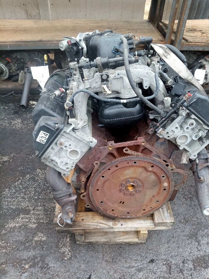 2010 FORD E350 VAN 6.8L Triton V10 ENGINE ASSEMBLY - 294804 — photo 5