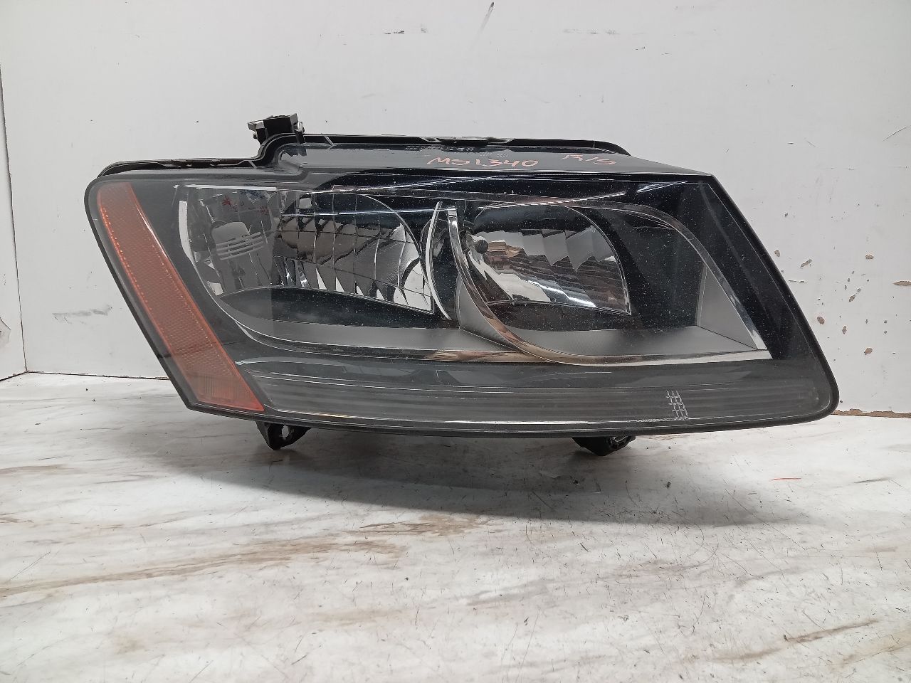 2010 AUDI Q5 6cyl Gasoline 3.2 Right HEADLAMP ASSEMBLY - 295158
