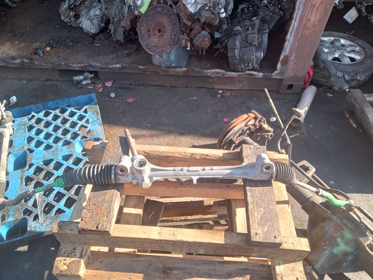 2019 TOYOTA C-HR 2.0L 4cyl Gasoline VVT STEERING GEAR RACK - 296683