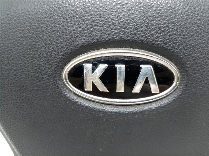 2008 KIA RONDO 4cyl Gasoline 2.4 AIR BAG - 29686 — photo 2