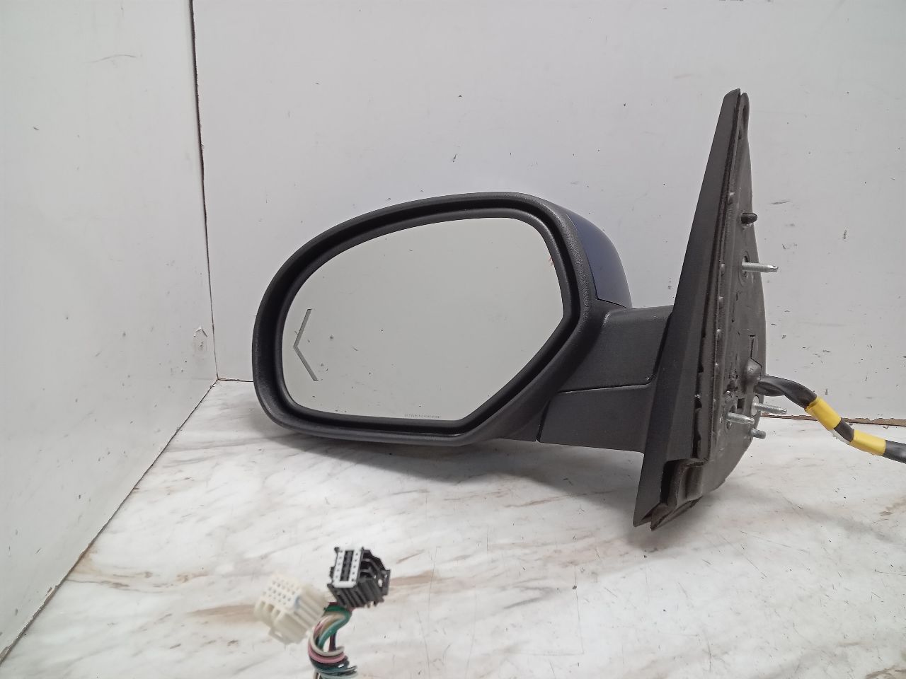 2012 CHEVROLET SUBURBAN 1500 8cyl Gasoline 5.3 FLEX Left SIDE VIEW MIRROR - 301569