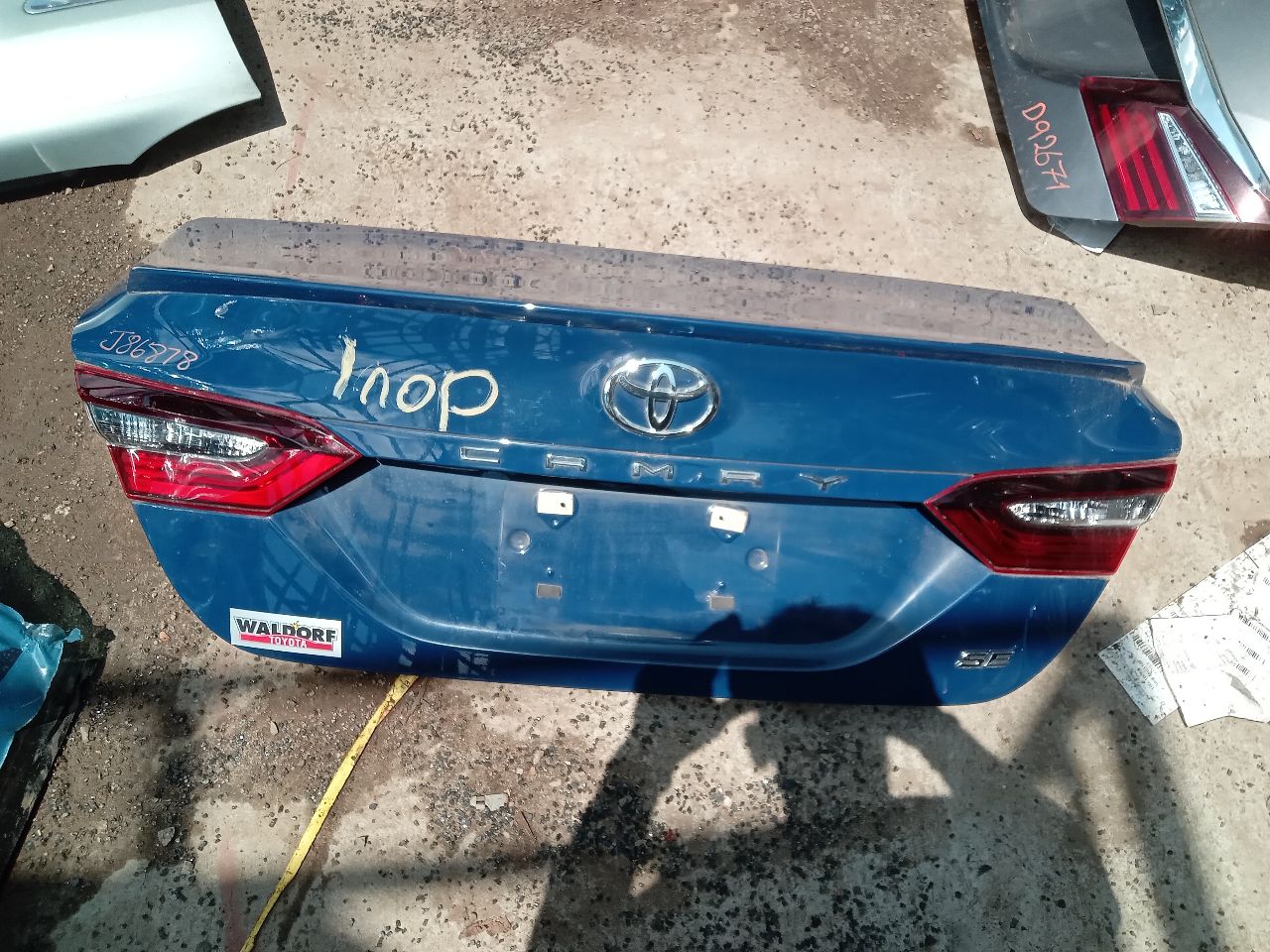 2023 TOYOTA CAMRY 2.5L 4cyl Gasoline Decklid  Tailgate - 302723