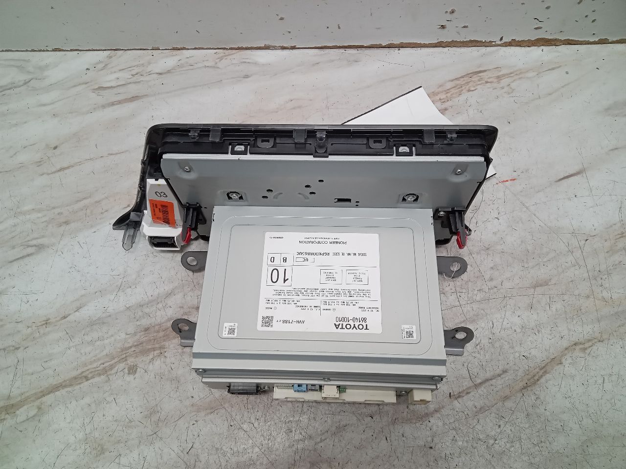 2019 TOYOTA C-HR 2.0L 4cyl Gasoline VVT Radio Audio - 303043 — photo 3