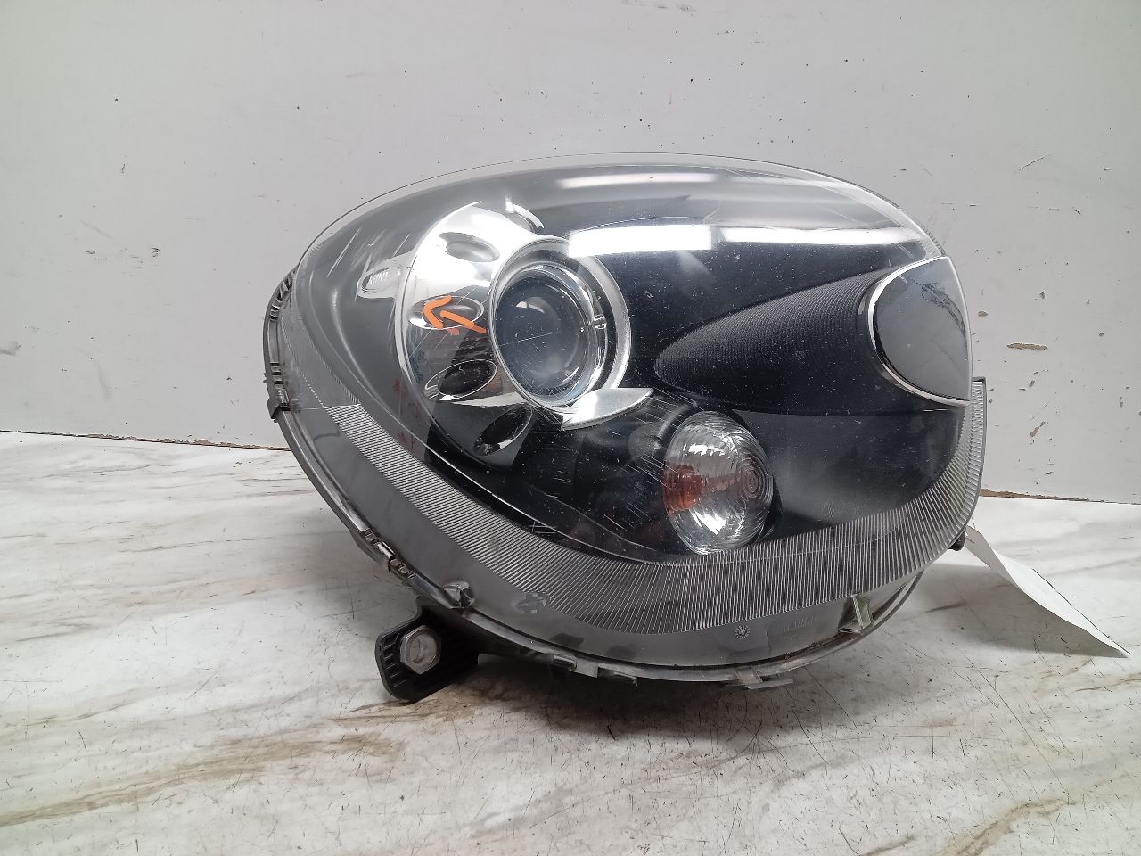 2012 MINI COOPER COUNTRYMAN 4cyl Gasoline Turbo 1.6 Right HEADLAMP ASSEMBLY - 303051