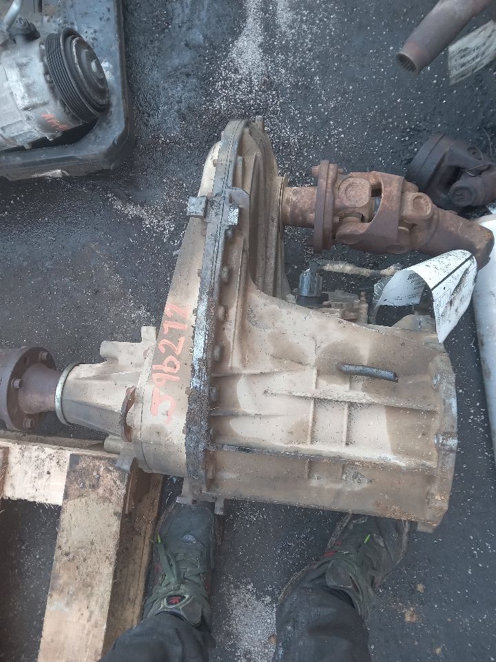 2011 FORD F350SD PICKUP TRANSFER CASE ASSY - 303812