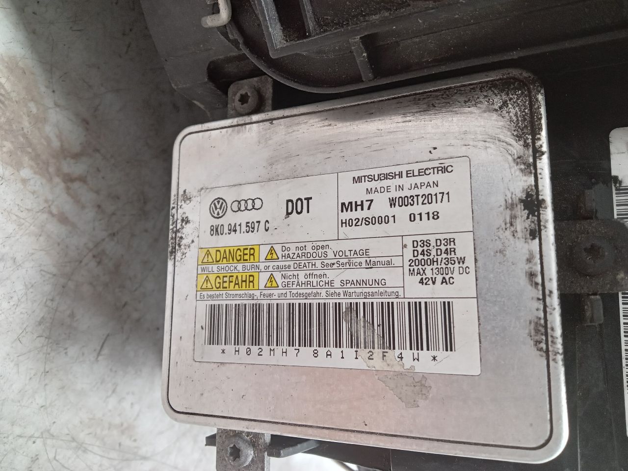 2010 AUDI Q5 6cyl Gasoline 3.2 Left HEADLAMP ASSEMBLY - 304145 — photo 5
