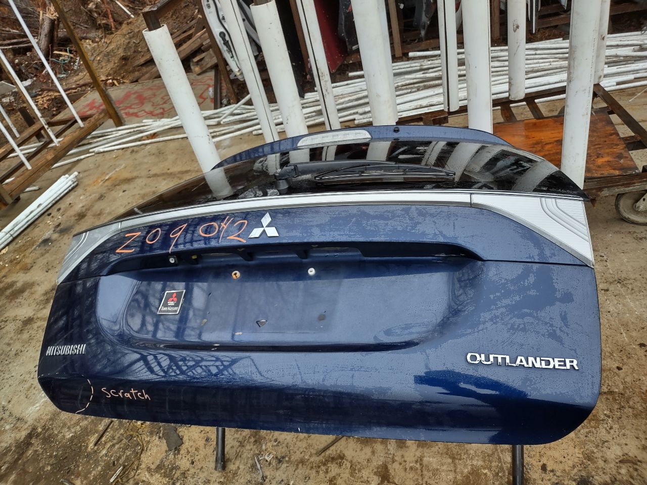 2014 MITSUBISHI OUTLANDER 4cyl Gasoline 2.4 Decklid  Tailgate - 304845 — photo 6
