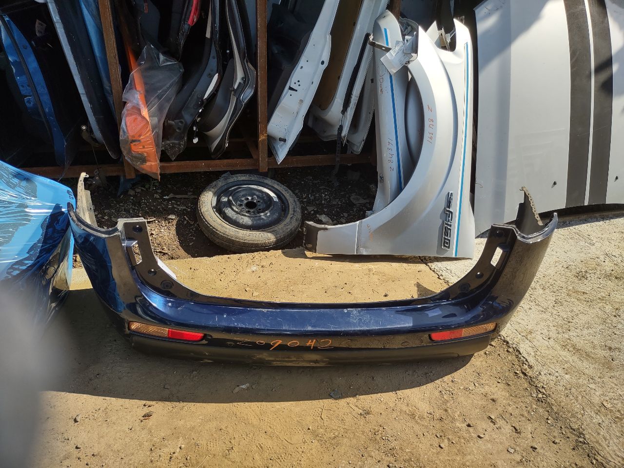 2014 MITSUBISHI OUTLANDER 4cyl Gasoline 2.4 BUMPER ASSY, REAR - 304850