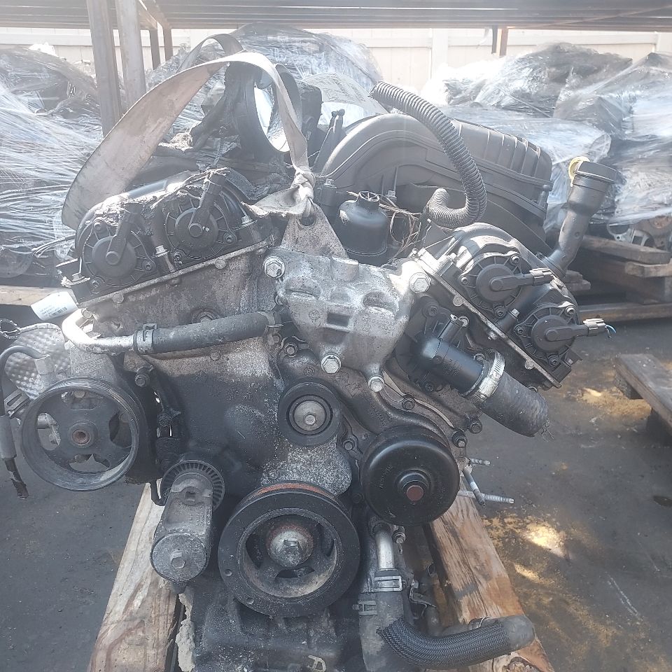 2014 DODGE CARAVAN 6cyl Gasoline 3.6 ENGINE ASSEMBLY - 304852