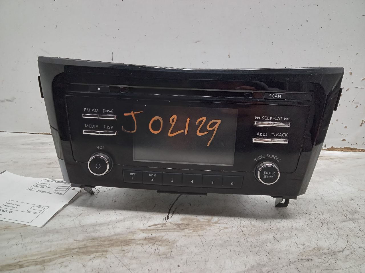 2016 NISSAN ROGUE 4cyl Gasoline 2.5 DOHC Radio Audio - 309671