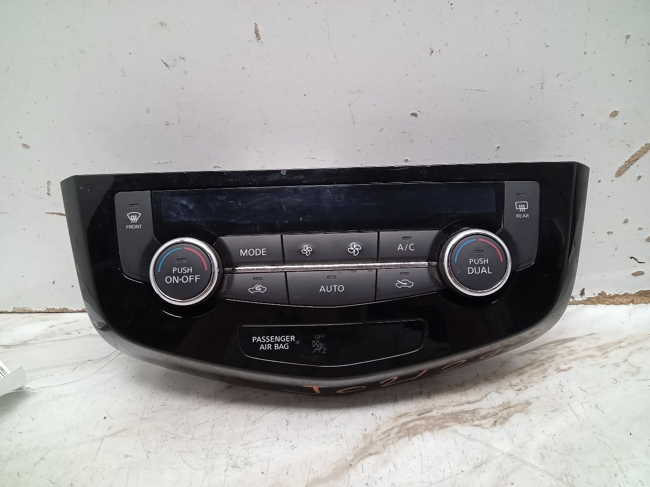 2016 NISSAN ROGUE 4cyl Gasoline 2.5 DOHC TEMP CONTROL - 309686