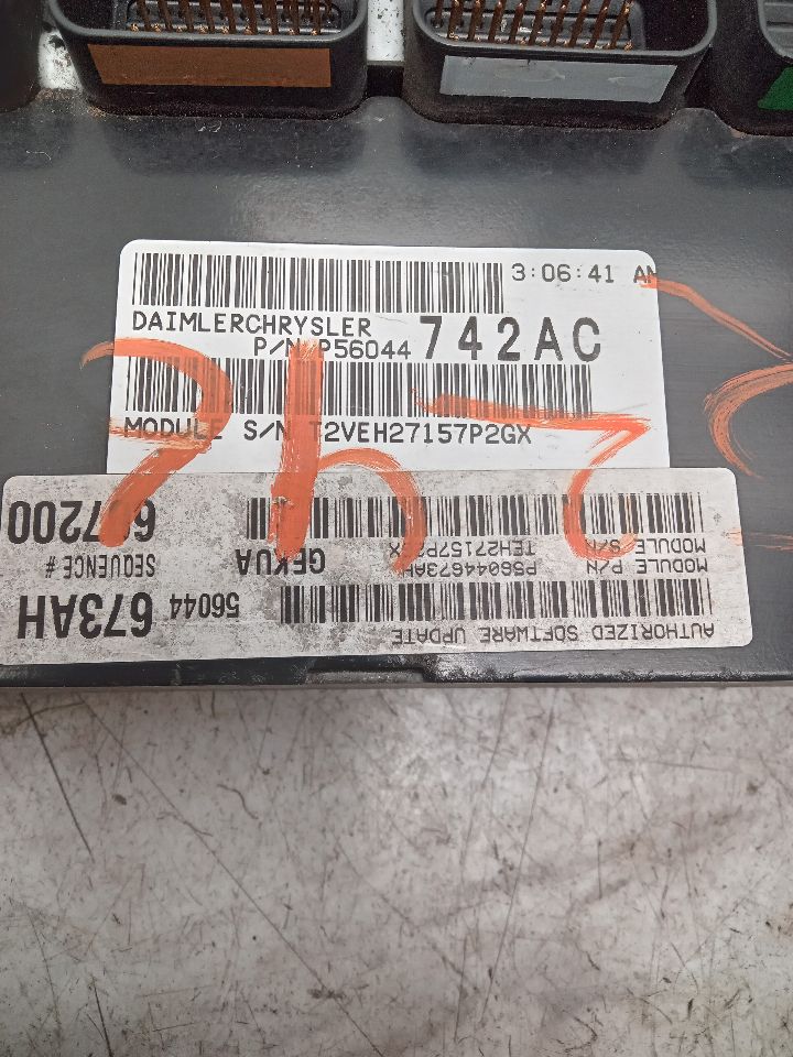 2006 JEEP COMMANDER 6cyl Gasoline 3.7 Eng/Motor Cont Mod - 311223 — photo 2