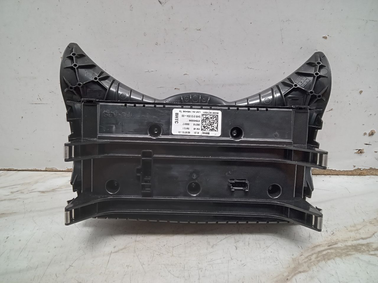 2019 MINI COOPER COOPER 1.5L 3cyl Turbo Gasoline TEMP CONTROL - 311330 — photo 4