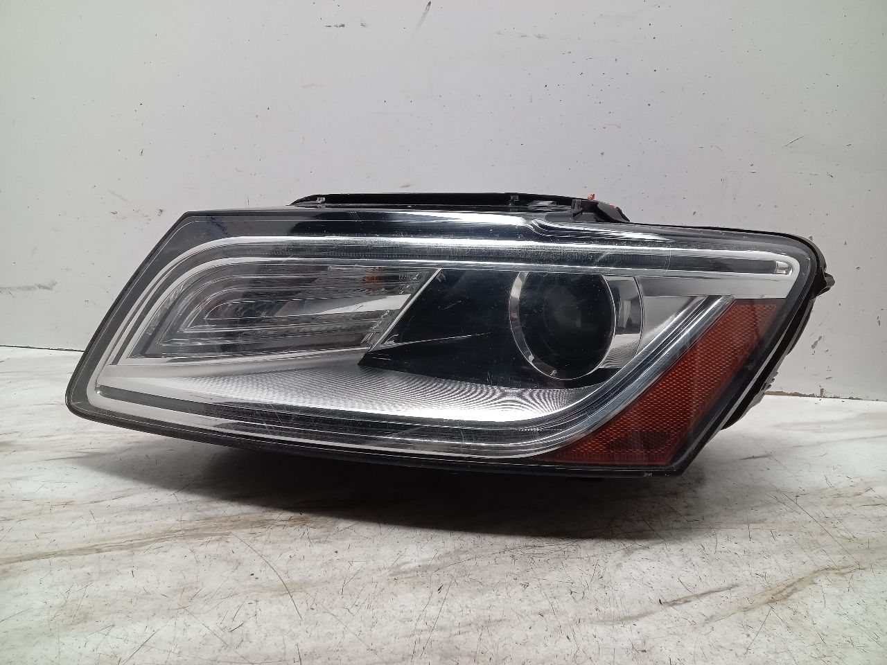 2014 AUDI Q5 6cyl Supercharged 3.0 Left HEADLAMP ASSEMBLY - 311339