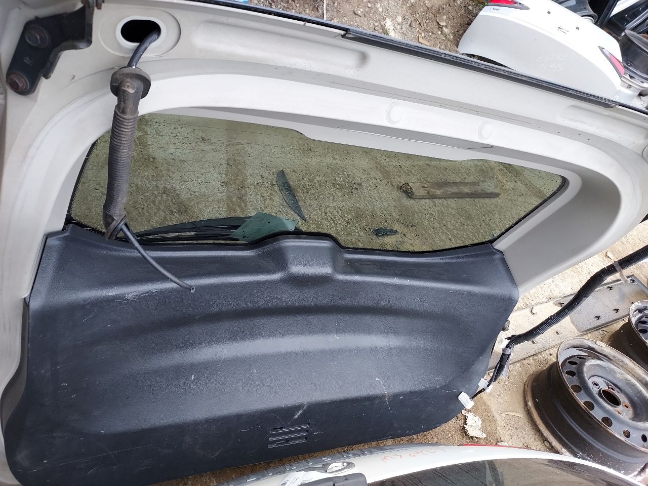 2016 NISSAN ROGUE 4cyl Gasoline 2.5 DOHC Decklid  Tailgate - 314176 — photo 3