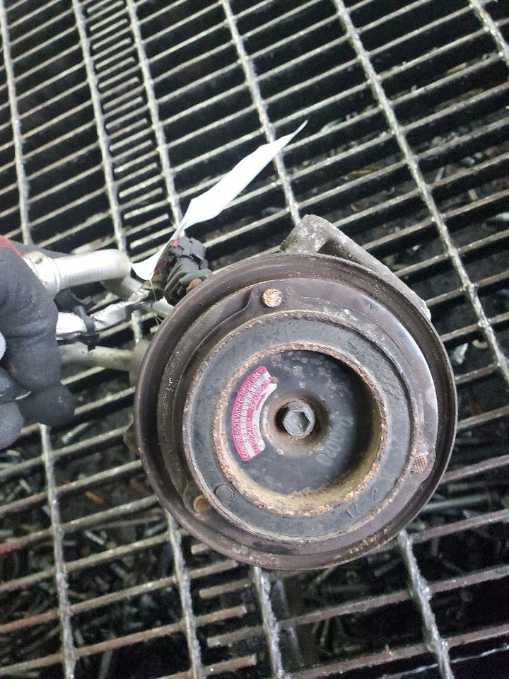 2013 DODGE CARAVAN 6cyl Gasoline 3.6 AC COMPRESSOR - 315140 — photo 2